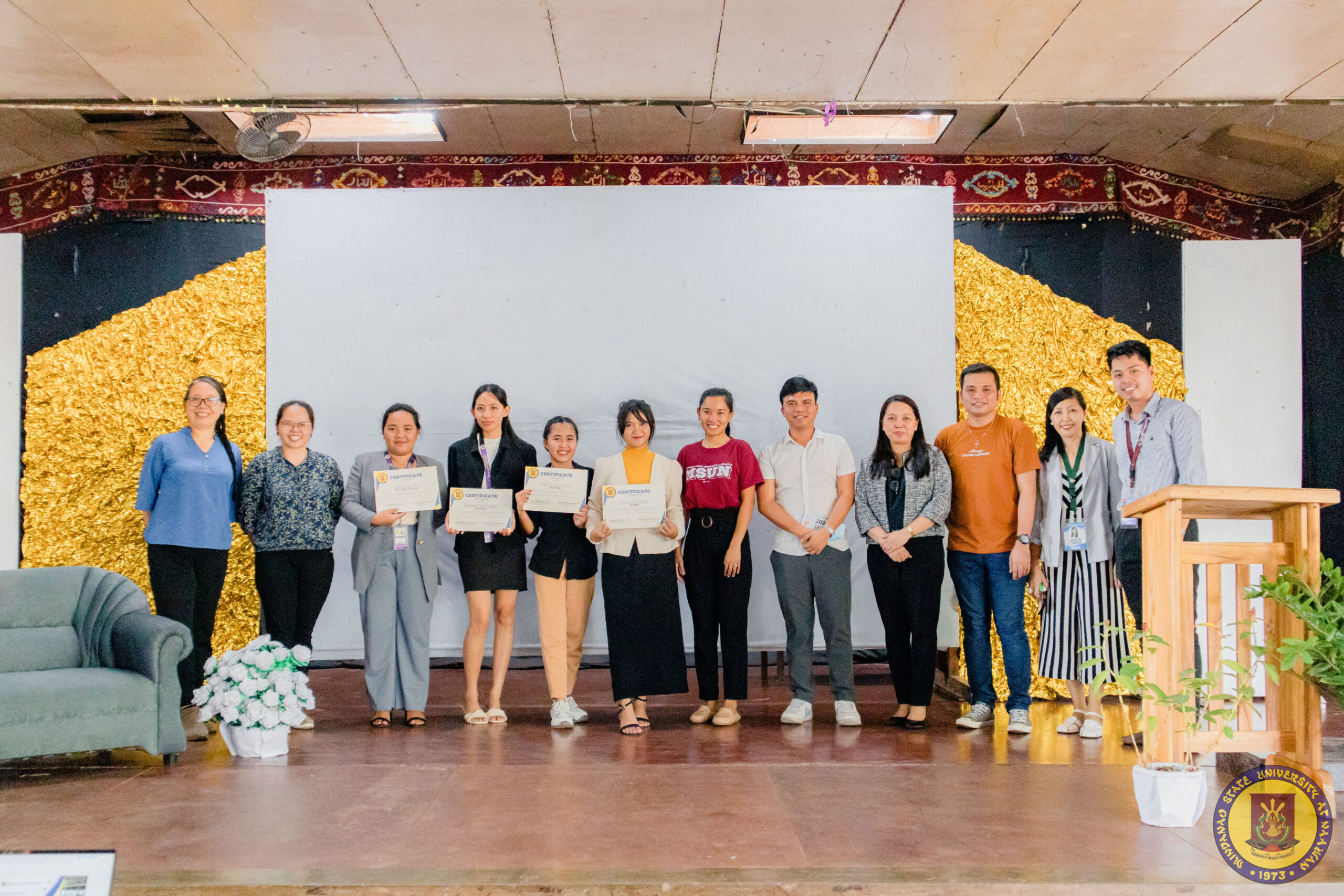 𝐂𝐄𝐒𝐒 𝐡𝐨𝐥𝐝𝐬 𝐒𝐭𝐮𝐝𝐞𝐧𝐭 𝐑𝐞𝐬𝐞𝐚𝐫𝐜𝐡 𝐂𝐨𝐥𝐥𝐨𝐪𝐮𝐢𝐮𝐦; 𝐜𝐨𝐥𝐥𝐚𝐛𝐨𝐫𝐚𝐭𝐞𝐬 𝐰𝐢𝐭𝐡 𝐒𝐡𝐢𝐧𝐚𝐰𝐚𝐭𝐫𝐚 𝐔𝐧𝐢𝐯𝐞𝐫𝐬𝐢𝐭𝐲 𝐨𝐟 𝐓𝐡𝐚𝐢𝐥𝐚𝐧𝐝